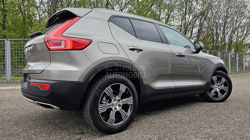 Volvo XC40 T5 248hp INSCRIPTION