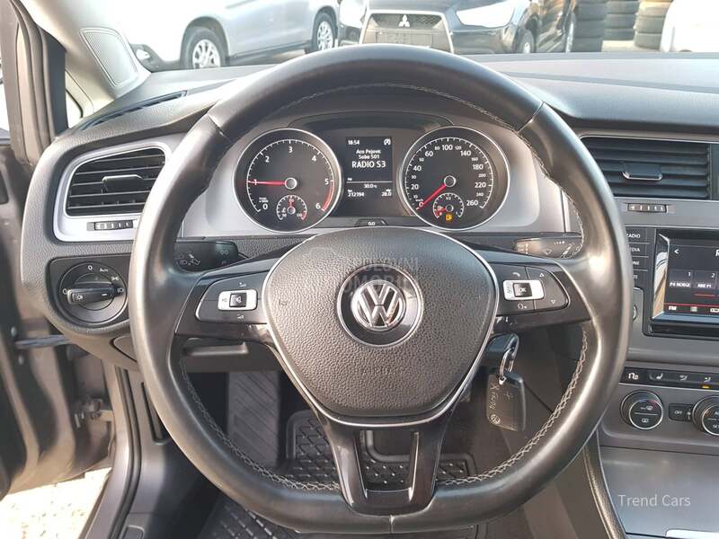 Volkswagen Golf 7 1.6 TDI XENON