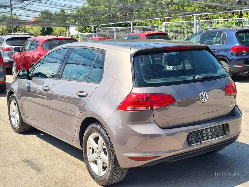 Volkswagen Golf 7 1.6 TDI XENON
