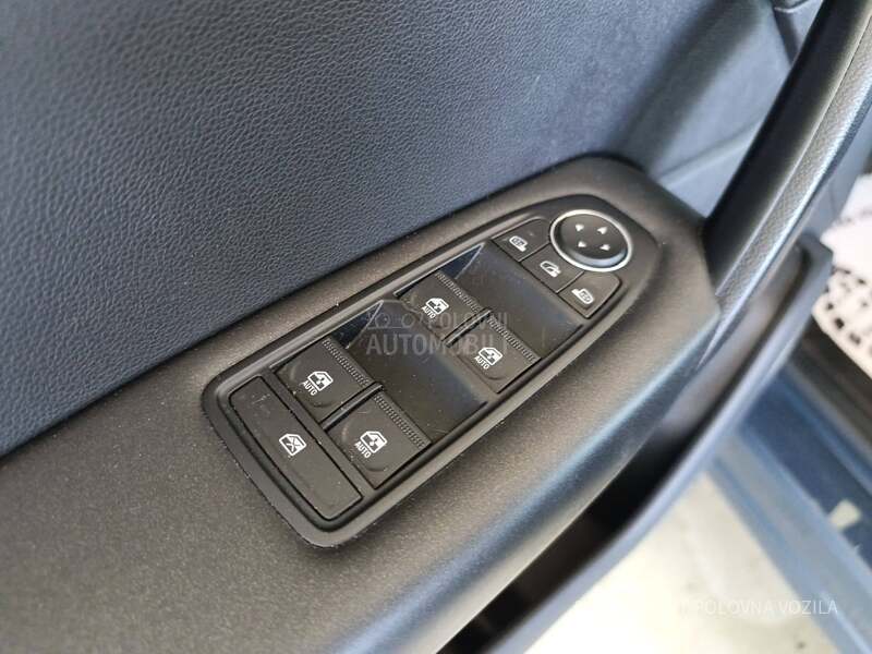 Renault Captur 1.0 TCE