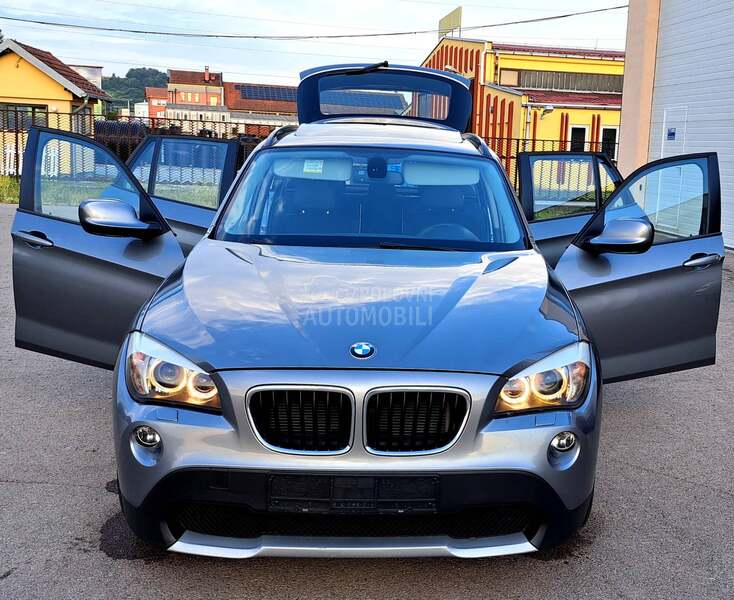 BMW X1 4X4 PANO XEN NOV