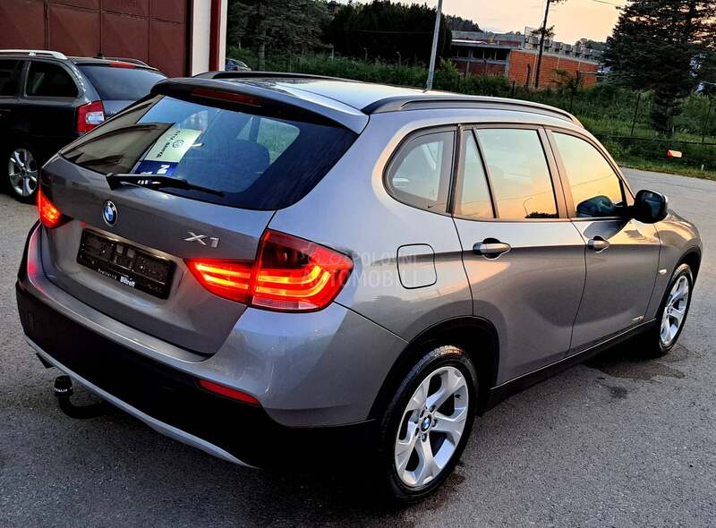 BMW X1 4X4 PANO XEN NOV