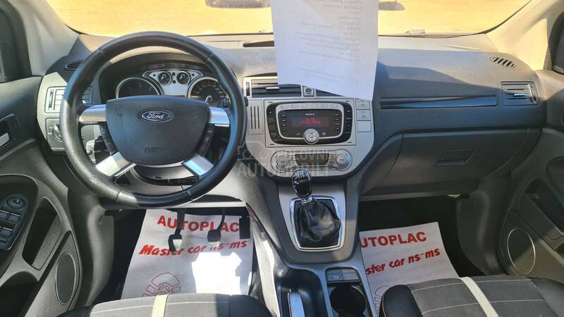 Ford Kuga 2.0d 4x4 PANO/XSEN