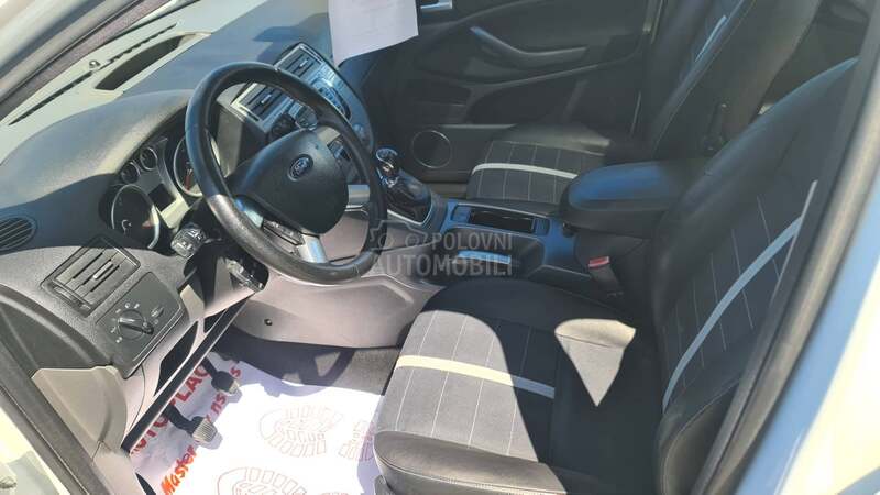 Ford Kuga 2.0d 4x4 PANO/XSEN