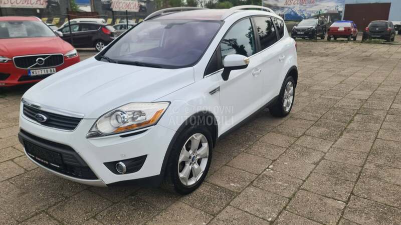 Ford Kuga 2.0d 4x4 PANO/XSEN