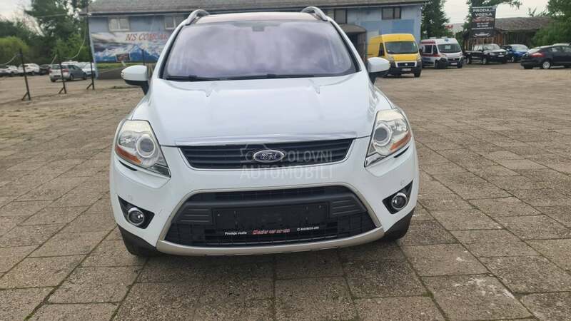 Ford Kuga 2.0d 4x4 PANO/XSEN