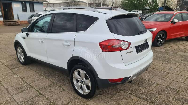 Ford Kuga 2.0d 4x4 PANO/XSEN