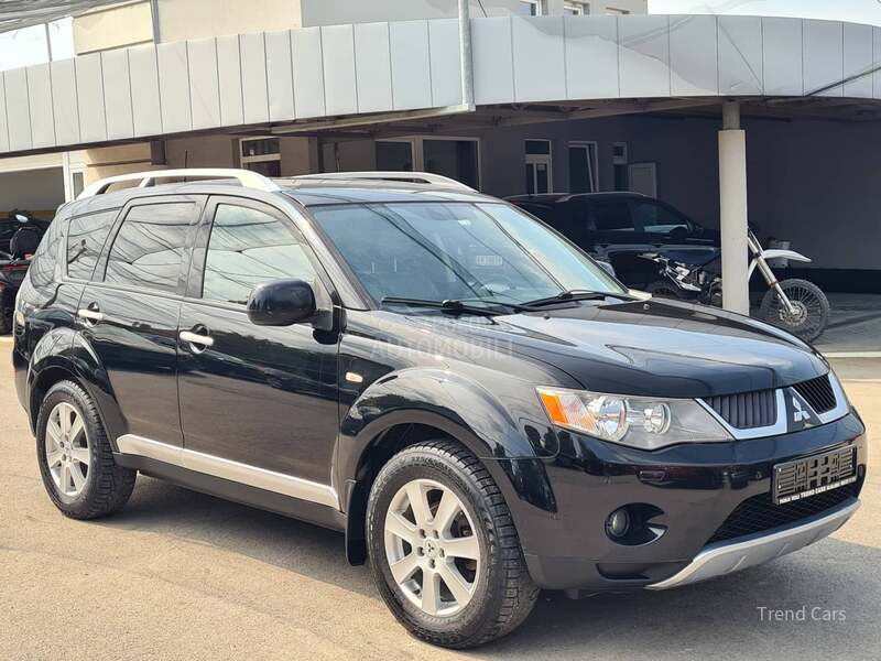 Mitsubishi Outlander 2.0TDI N A V I 7 SED