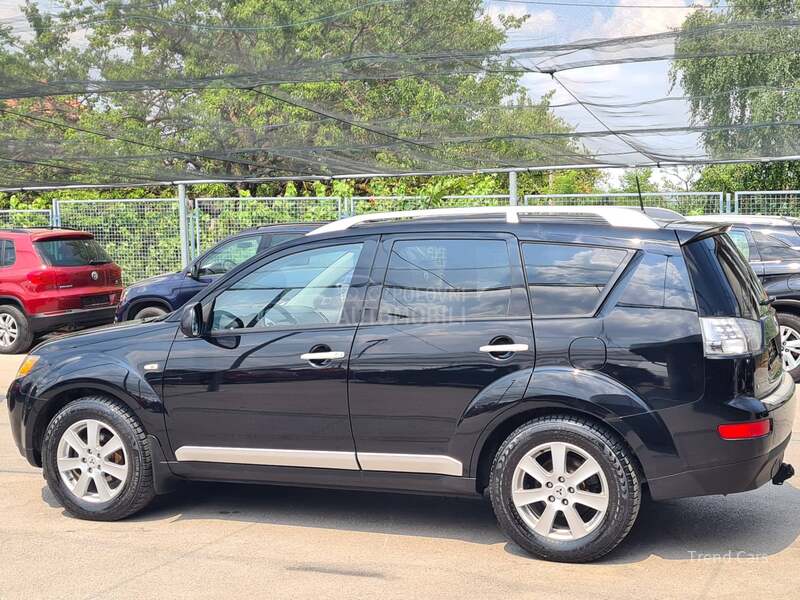 Mitsubishi Outlander 2.0TDI N A V I 7 SED