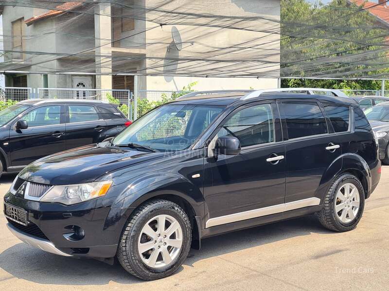 Mitsubishi Outlander 2.0TDI N A V I 7 SED