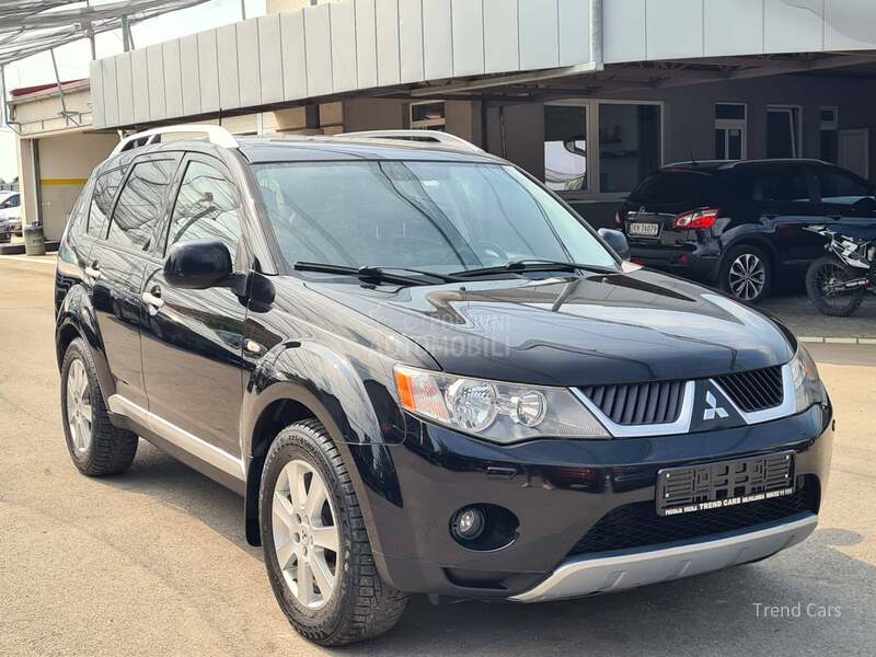 Mitsubishi Outlander 2.0TDI N A V I 7 SED