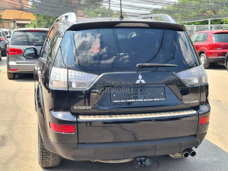 Mitsubishi Outlander 2.0TDI N A V I 7 SED