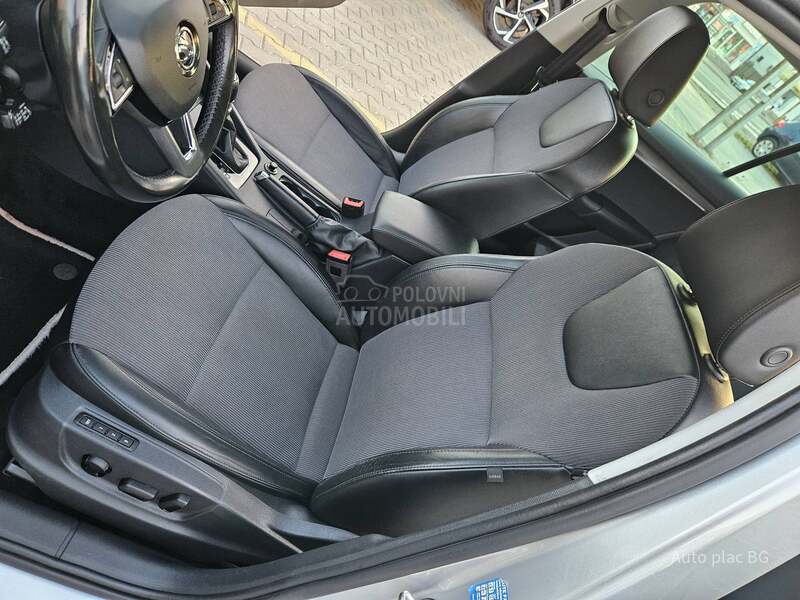 Škoda Octavia 2.0tdi VIRT/KAM/LED