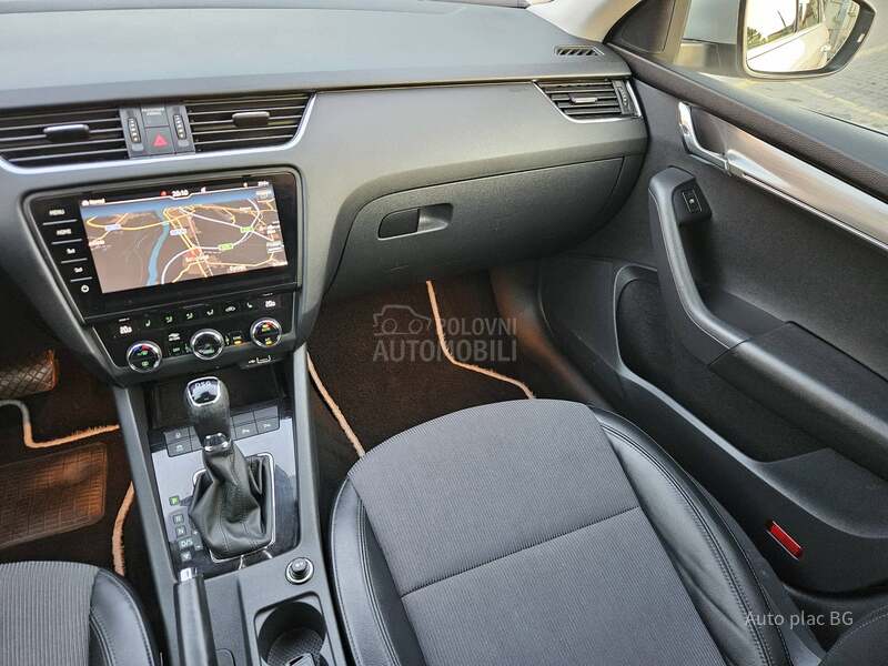 Škoda Octavia 2.0tdi VIRT/KAM/LED