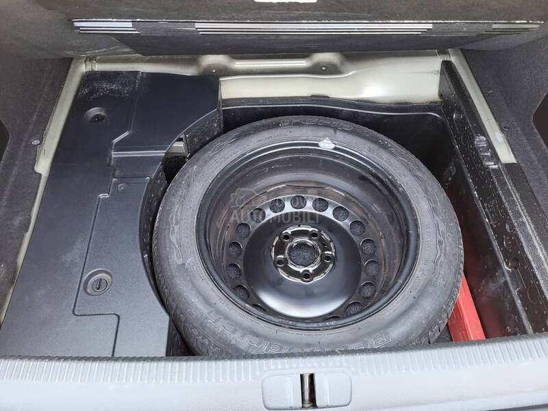 Volkswagen Passat B7 HIGHLINE/AUT/REG