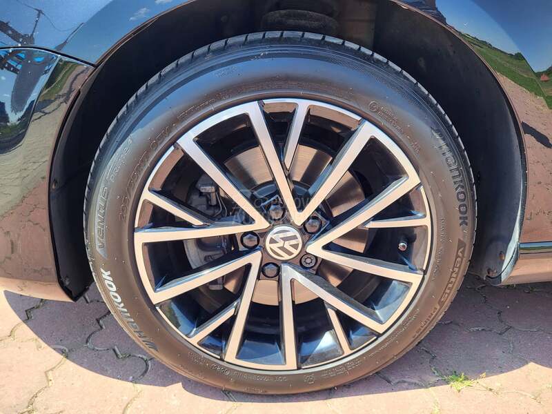 Volkswagen Passat B7 HIGHLINE/AUT/REG