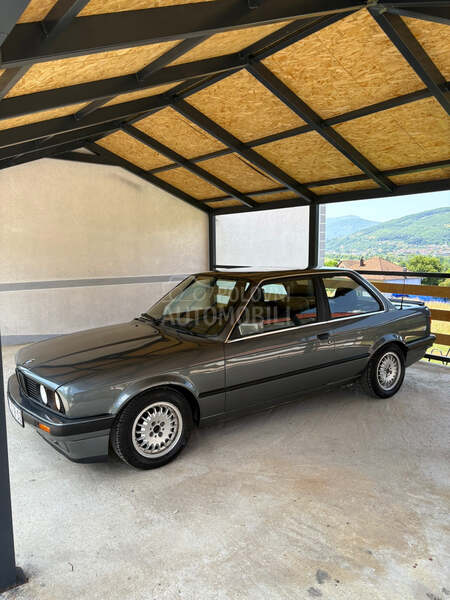 BMW 318 318IS
