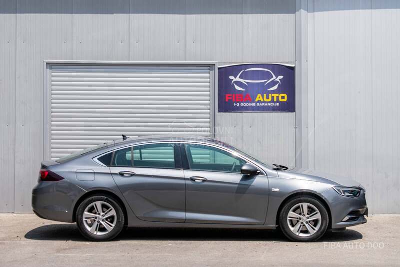 Opel Insignia 2.0D AUT8 LED MEMO