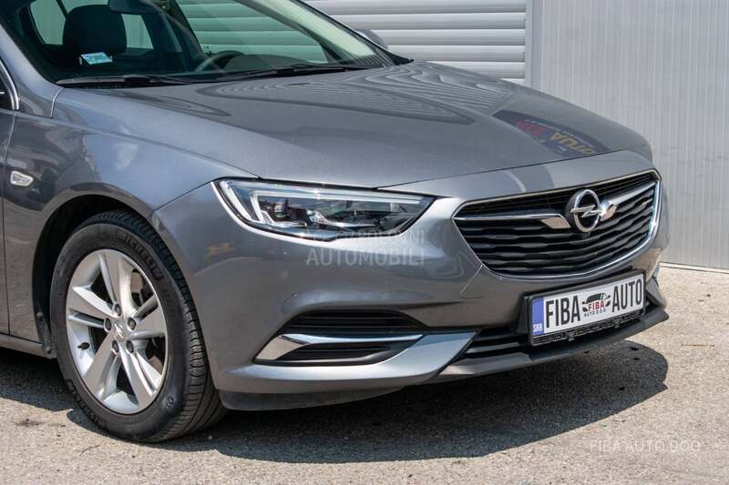 Opel Insignia 2.0D AUT8 LED MEMO