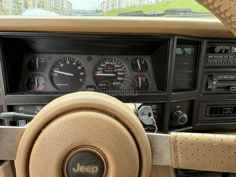 Jeep Cherokee 