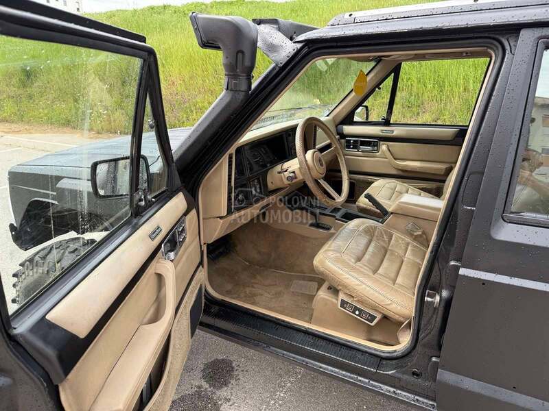 Jeep Cherokee 
