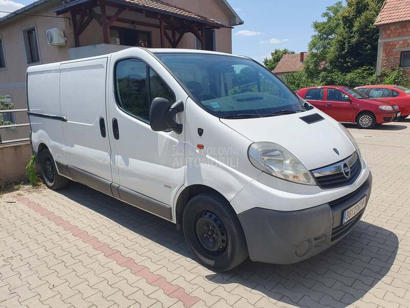 Opel Vivaro Long 2.0 cdti