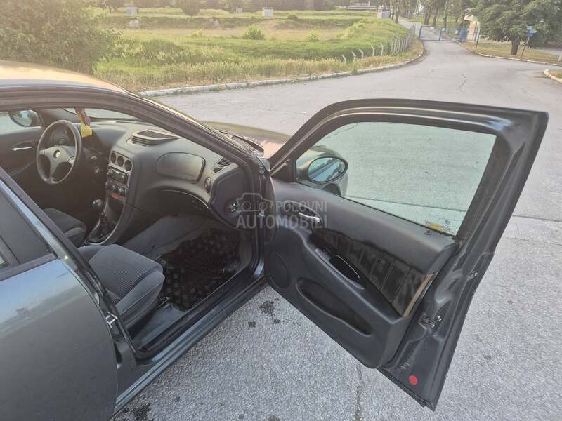 Alfa Romeo 156 