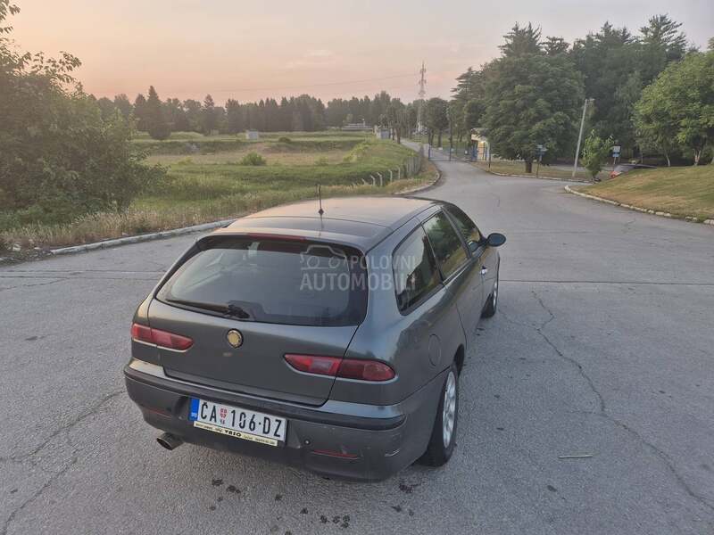 Alfa Romeo 156 