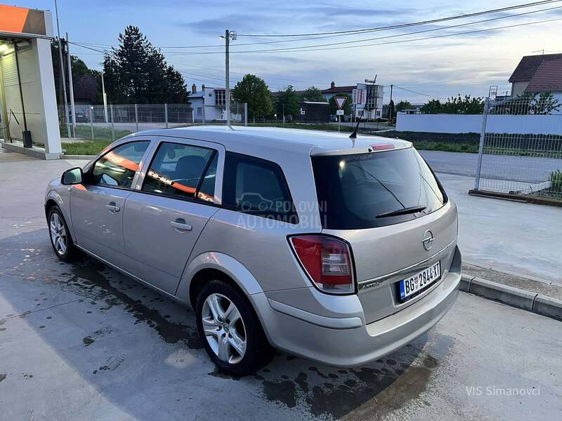 Opel Astra H 1.6