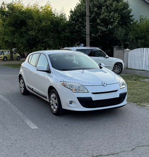 Renault Megane 1.6 16V DYNAMIQUE
