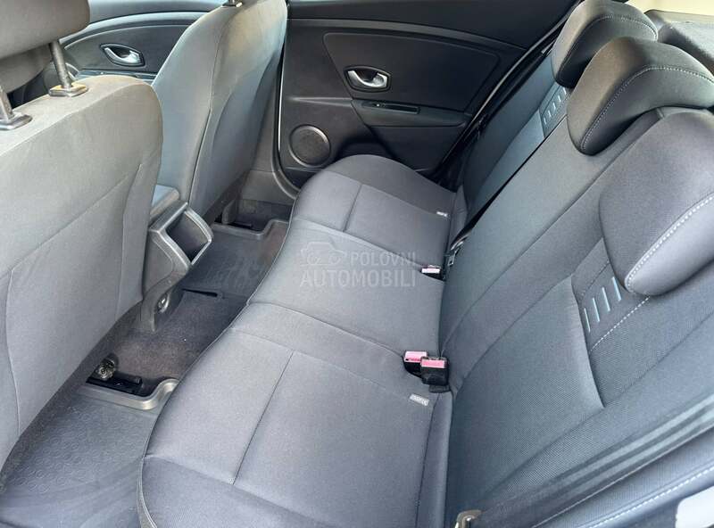 Renault Megane 1.6 16V DYNAMIQUE