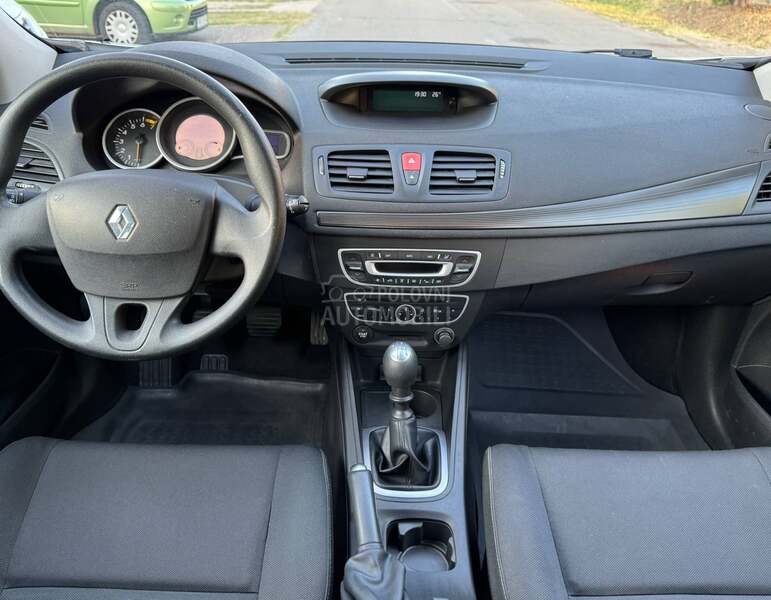 Renault Megane 1.6 16V DYNAMIQUE