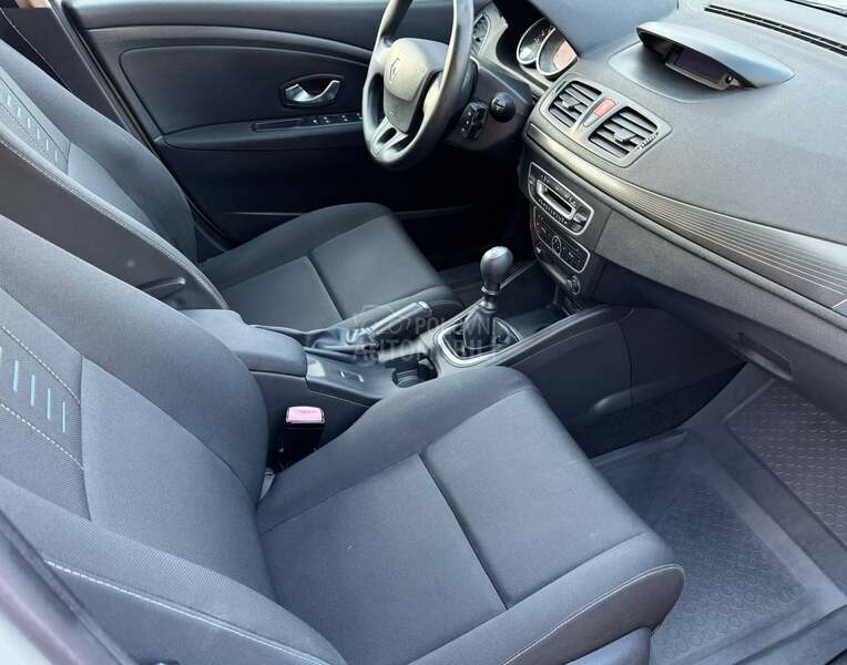 Renault Megane 1.6 16V DYNAMIQUE