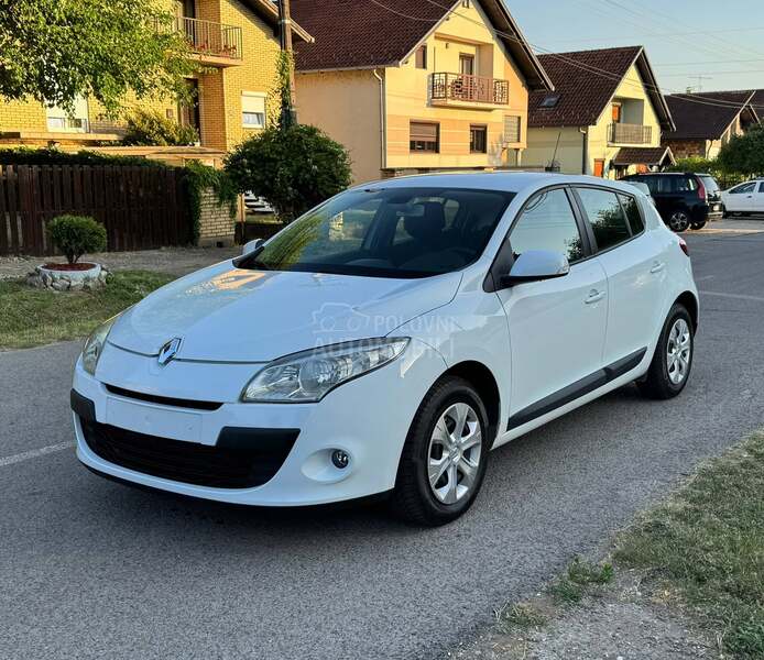 Renault Megane 1.6 16V DYNAMIQUE