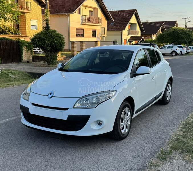 Renault Megane 1.6 16V DYNAMIQUE