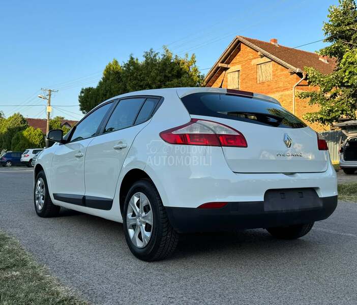 Renault Megane 1.6 16V DYNAMIQUE