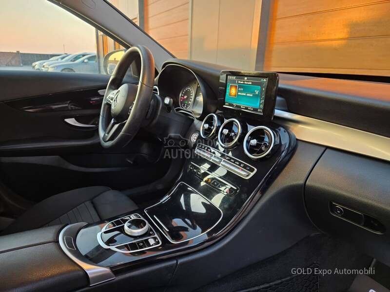 Mercedes Benz C 200 1.6 AMG AVANTGARD