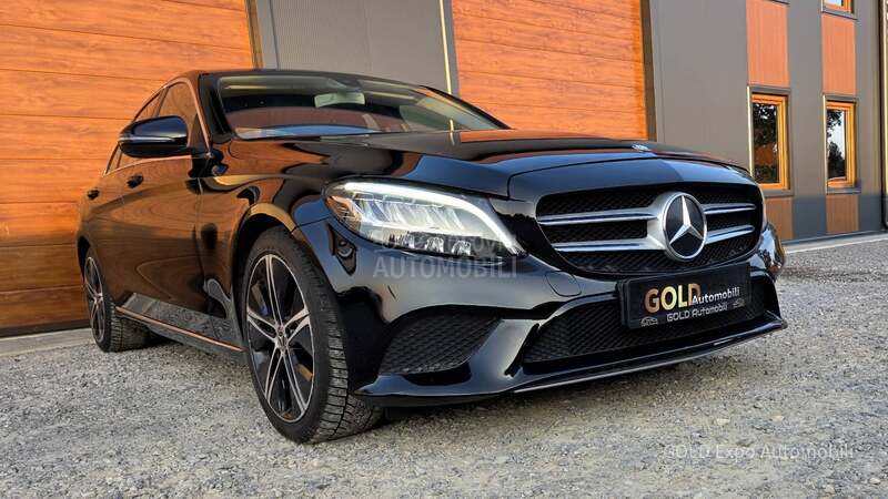 Mercedes Benz C 200 1.6 AMG AVANTGARD