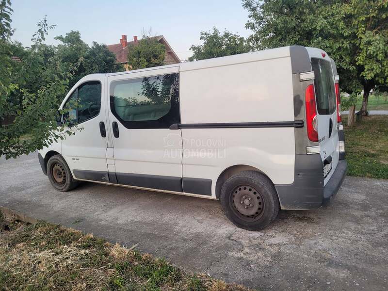 Renault Trafic 2.5dci produženi