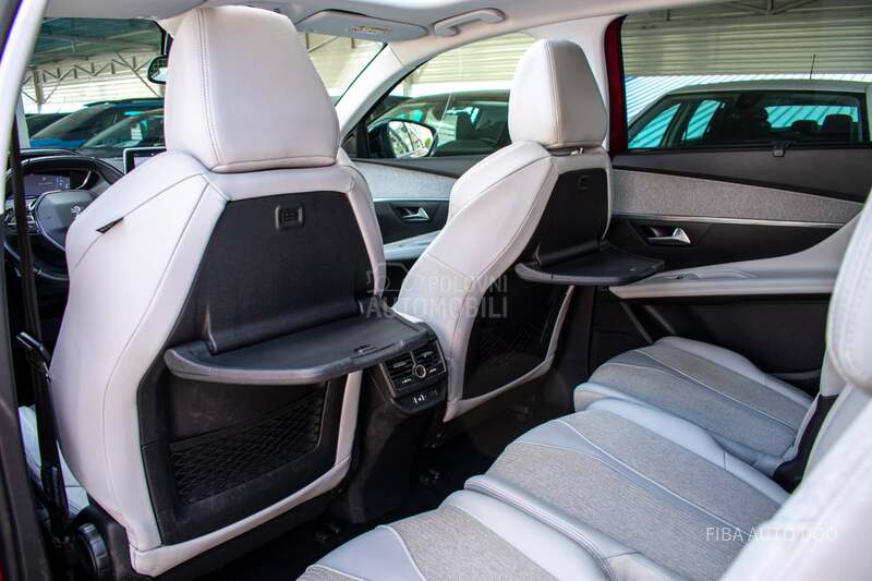 Peugeot 5008 1.2 EAT PANO 7seats