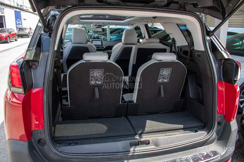 Peugeot 5008 1.2 EAT PANO 7seats