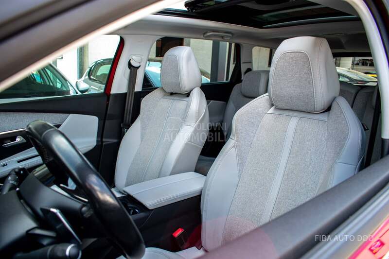Peugeot 5008 1.2 EAT PANO 7seats