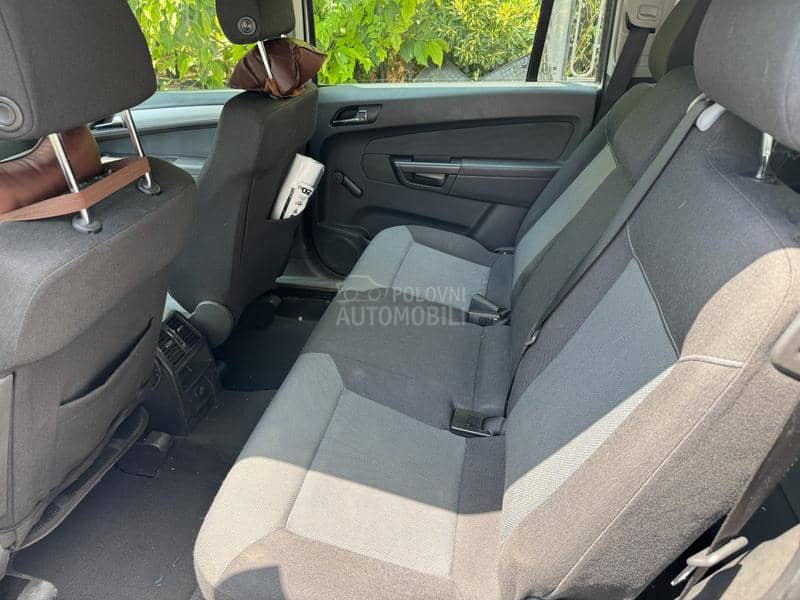 Opel Zafira 1.9 CDTI