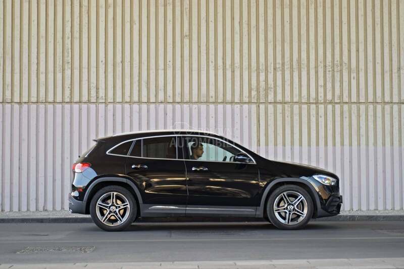Mercedes Benz GLA 220 D 4MATIC