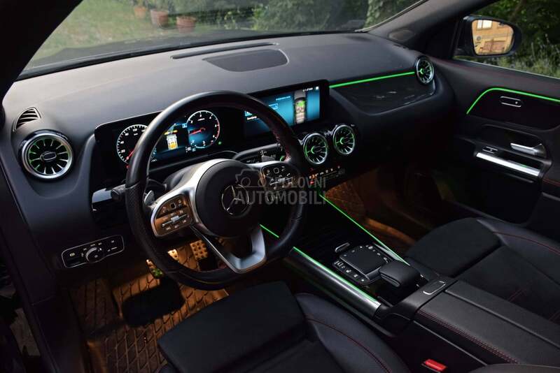 Mercedes Benz GLA 220 D 4MATIC