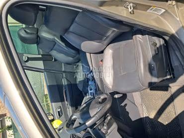 Enterijer sedista za Peugeot 3008