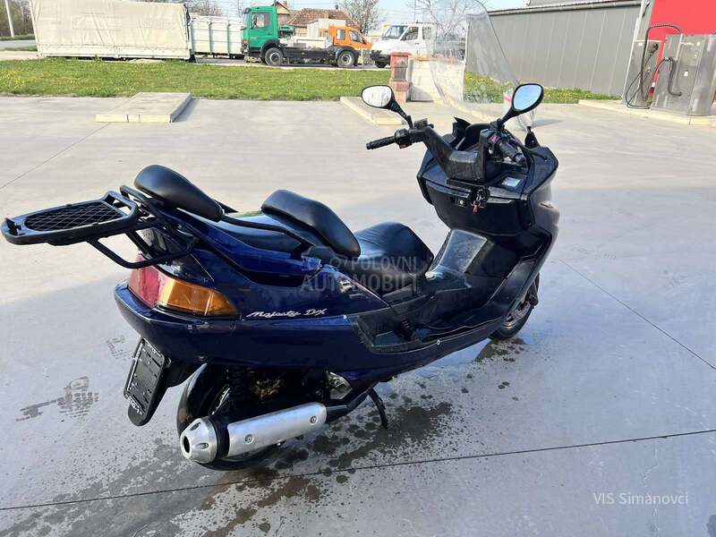 Yamaha majesty 250