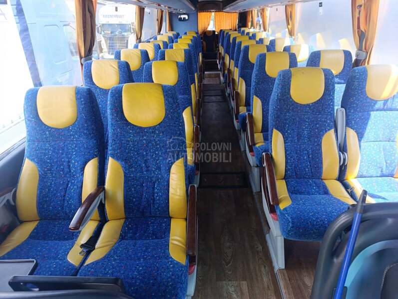 Volvo B7R