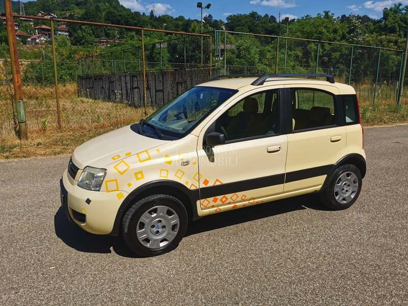 Fiat Panda 4x4 Climbing
