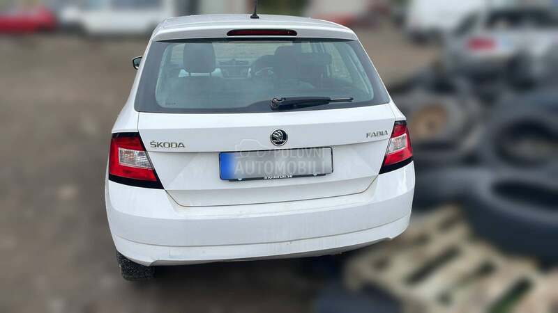 Škoda Fabia CUSB 2016. god. -  kompletan auto u delovima